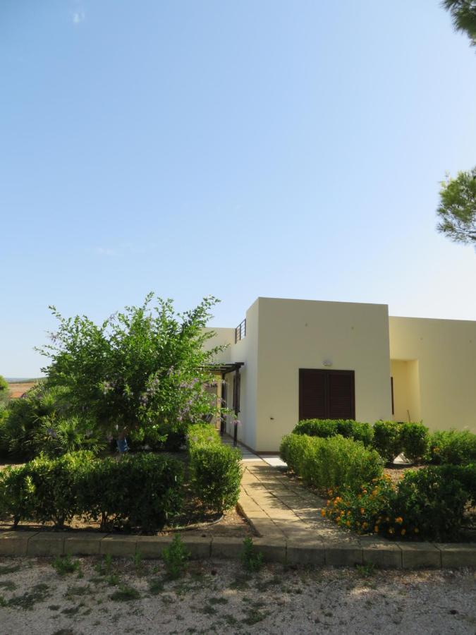 Case Barrera Porto Palo Exterior foto