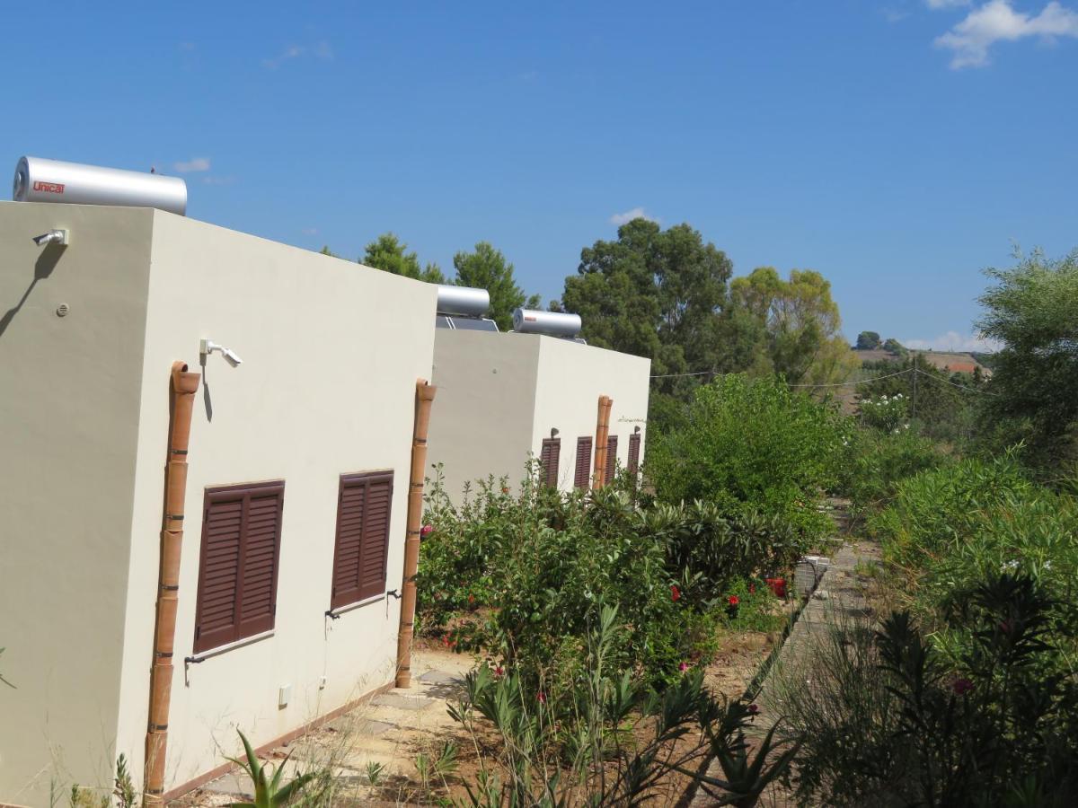 Case Barrera Porto Palo Exterior foto
